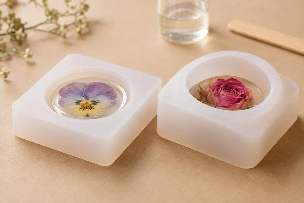 Cabochon vs Dome Molds: Resin Flower Use