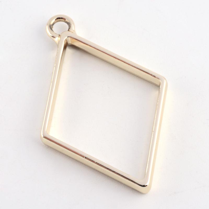 Rhombus Open Back Bezel Pendant - Microfleur