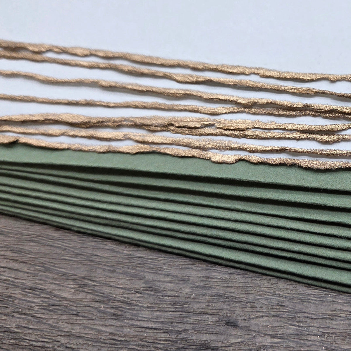 White Gold Trim Handmade Cotton Paper (Set of 10) - Microfleur